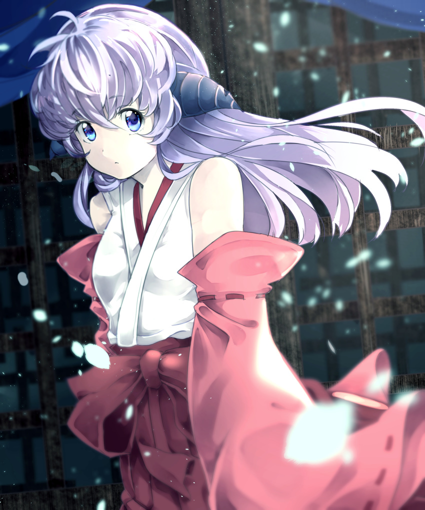 1girl absurdres bangs bare_shoulders blue_eyes detached_sleeves frown hair_between_eyes hakama hanyuu highres higurashi_no_naku_koro_ni horns japanese_clothes kuroge_(kewagyuu) long_hair long_sleeves looking_at_viewer miko purple_hair red_hakama ribbon-trimmed_sleeves ribbon_trim solo wide_sleeves