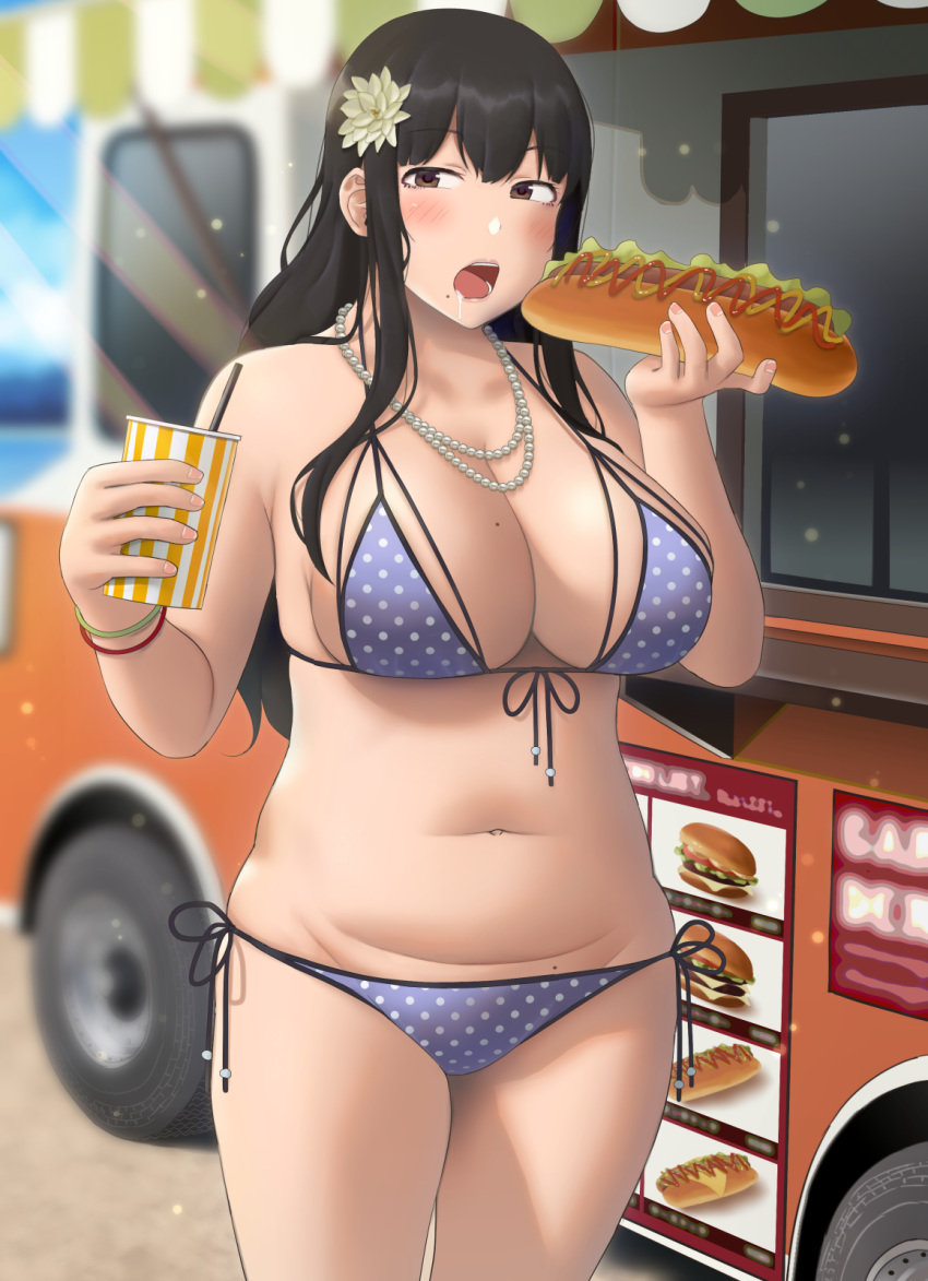 1girl bangs bare_shoulders bikini black_hair blush bracelet breasts brown_eyes cleavage commentary_request cup curvy drinking_straw eating flower food food_truck hair_between_eyes hair_flower hair_ornament halterneck highres holding holding_cup holding_food hot_dog jewelry large_breasts long_hair mole mole_on_body mole_under_mouth navel necklace open_mouth original outdoors plump polka_dot polka_dot_bikini ryokucha_michi saliva side-tie_bikini standing swimsuit