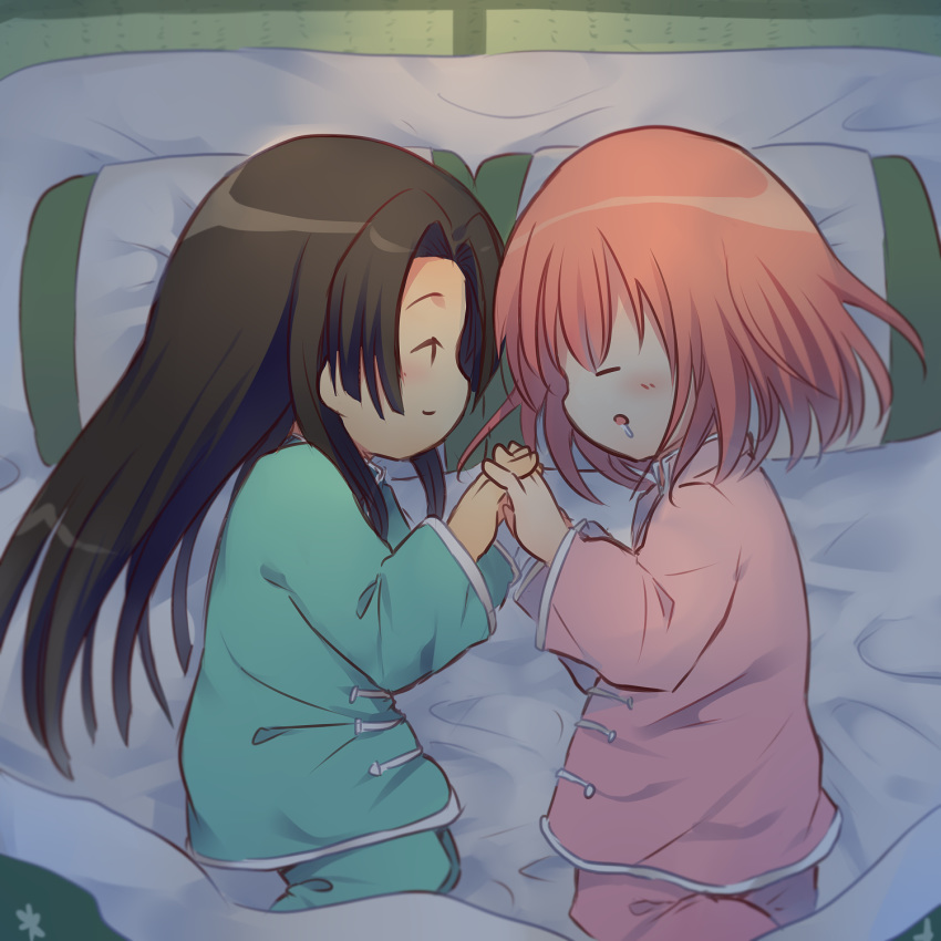 2girls bangs black_hair blush chibi chinese_clothes closed_eyes commentary_request drooling futon ginkamiaki gintama highres holding_hands interlocked_fingers kagura_(gintama) long_hair lying matching_outfit multiple_girls open_mouth orange_hair pajamas pillow short_hair sleeping smile tatami tokugawa_soyo