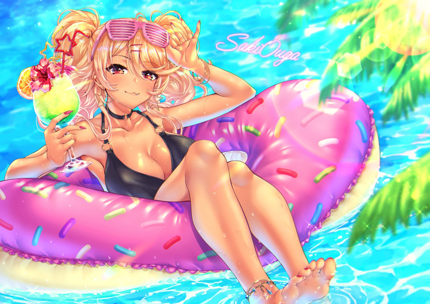 1girl amaryllis_gumi barefoot bikini black_bikini blonde_hair blurry blush breasts character_name cleavage closed_mouth collarbone commentary cup dark_skin depth_of_field drinking_straw earrings fang fang_out feet_out_of_frame food fruit gyaru highres holding holding_cup innertube jewelry kogal large_breasts long_hair looking_at_viewer orange orange_slice ouga_saki palm_tree partially_submerged red_eyes red_nails solo star star_earrings swimsuit tdnd-96 tree twintails virtual_youtuber water