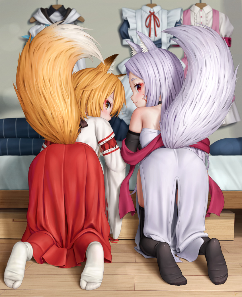 2girls aki99 animal_ear_fluff animal_ears artist_name ass back bangs bare_shoulders bed bed_sheet bent_over black_choker black_gloves black_legwear blonde_hair blush breasts choker elbow_gloves eyebrows_visible_through_hair fox_ears fox_girl fox_tail from_behind full_body gloves hair_between_eyes highres indoors japanese_clothes kneeling legs long_hair looking_at_viewer looking_back miko multiple_girls pillow red_eyes senko_(sewayaki_kitsune_no_senko-san) sewayaki_kitsune_no_senko-san shiro_(sewayaki_kitsune_no_senko-san) short_hair silver_hair socks tabi tail tail_raised thighhighs whisker_markings white_legwear wooden_floor yellow_eyes