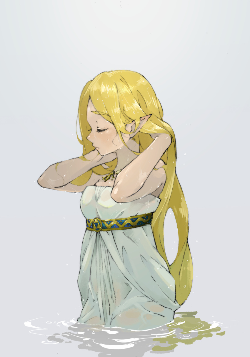 1girl bare_shoulders blonde_hair closed_eyes dress eyebrows_visible_through_hair grey_background hands_in_hair highres jewelry koi_(nisikicoi) long_hair necklace pointy_ears princess_zelda profile simple_background sleeveless sleeveless_dress solo the_legend_of_zelda the_legend_of_zelda:_breath_of_the_wild thick_eyebrows wading water wet wet_clothes wet_hair white_dress