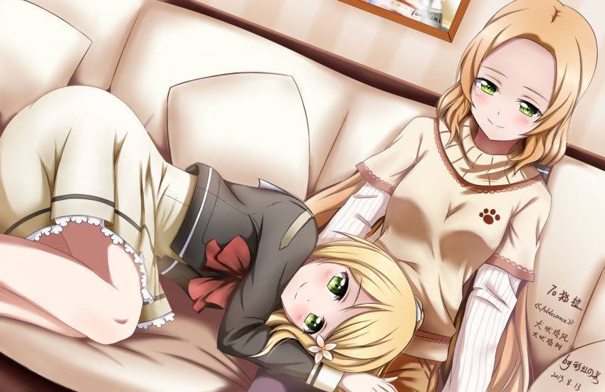 2girls beige_shirt blonde_hair closed_mouth commentary_request couch cushion dated dutch_angle flower green_eyes hair_flower hair_ornament highres indoors inubouzaki_fuu inubouzaki_itsuki lap_pillow long_hair low_twintails lying multiple_girls number on_side paw_print picture_(object) sanshuu_middle_school_uniform school_uniform siblings sisters smile translation_request twintails very_long_hair xiaoxin041590 yuuki_yuuna_wa_yuusha_de_aru yuusha_de_aru