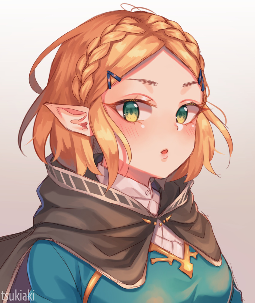 1girl :o artist_name bangs black_cape blonde_hair blue_shirt blush braid cape commentary crown_braid english_commentary forehead gradient gradient_background green_eyes grey_background hair_ornament hairclip highres looking_at_viewer parted_bangs parted_lips pointy_ears princess_zelda shirt solo the_legend_of_zelda the_legend_of_zelda:_breath_of_the_wild the_legend_of_zelda:_breath_of_the_wild_2 tsukiaki_teriyaki