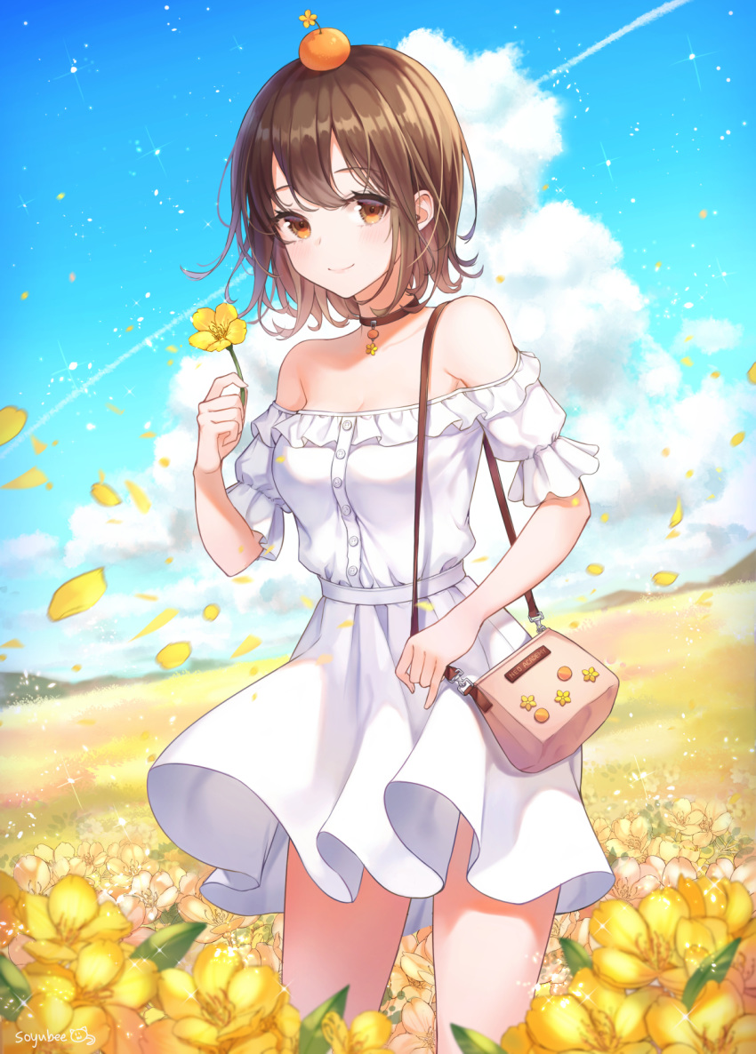 1girl artist_name bag bare_shoulders blue_sky breasts brown_eyes brown_hair choker cleavage closed_mouth cloud cloudy_sky collarbone condensation_trail day dress flower food food_on_head fruit_on_head highres holding holding_flower looking_at_viewer meadow medium_breasts object_on_head off-shoulder_dress off_shoulder original petals short_hair short_sleeves shoulder_bag sky smile solo soyubee sparkle standing white_dress yellow_flower
