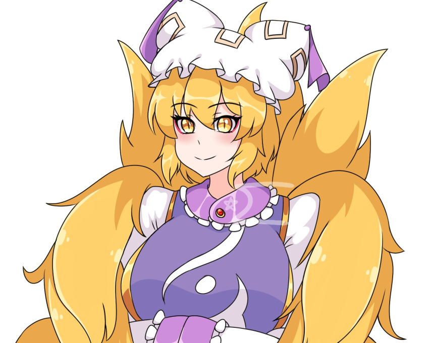 1girl blush closed_mouth commentary fox_tail hands_in_opposite_sleeves hat highres kitsune looking_at_viewer mob_cap multiple_tails neferkitty slit_pupils smile solo tail touhou upper_body white_headwear yakumo_ran yellow_eyes