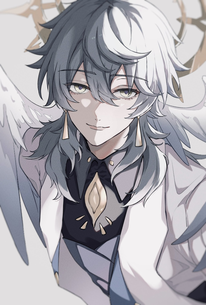 1boy closed_mouth coat collared_shirt earrings grey_hair hair_between_eyes halo head_wings highres honkai:_star_rail honkai_(series) hoshino_57 jewelry looking_at_viewer male_focus medium_hair shirt solo sunday_(honkai:_star_rail) white_coat white_wings wings yellow_eyes