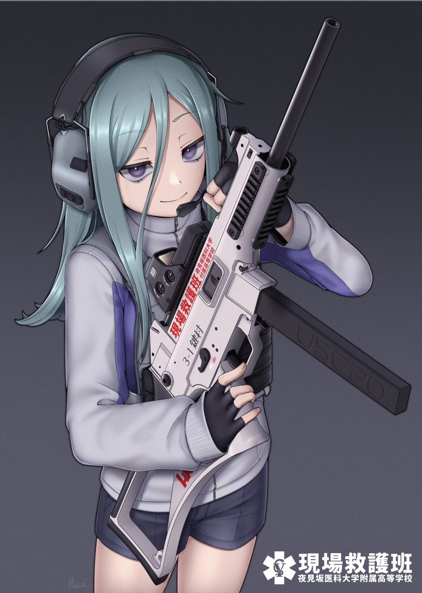 1girl absurdres black_background black_gloves black_shorts closed_mouth ear_protection eotech fingerless_gloves gloves gradient_background grey_background grey_hair grey_jacket gun h&amp;k_ump hair_between_eyes headset highres holding holding_gun holding_weapon ismuth_(bibibibirite) jacket long_hair long_sleeves original puffy_long_sleeves puffy_sleeves purple_eyes short_shorts shorts sleeves_past_wrists smile solo submachine_gun translation_request weapon