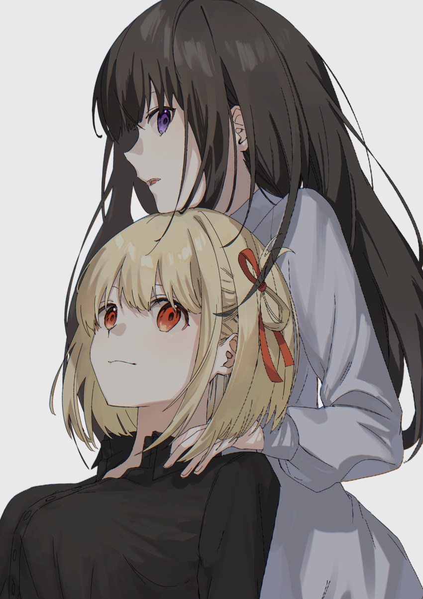 2girls absurdres black_hair black_shirt blonde_hair closed_mouth collared_dress collared_shirt dress hair_ribbon hand_on_another's_shoulder highres inoue_takina long_hair long_sleeves looking_at_viewer lycoris_recoil mosa_1120 multiple_girls nishikigi_chisato purple_eyes red_eyes red_ribbon ribbon shirt short_hair simple_background smile white_background white_dress