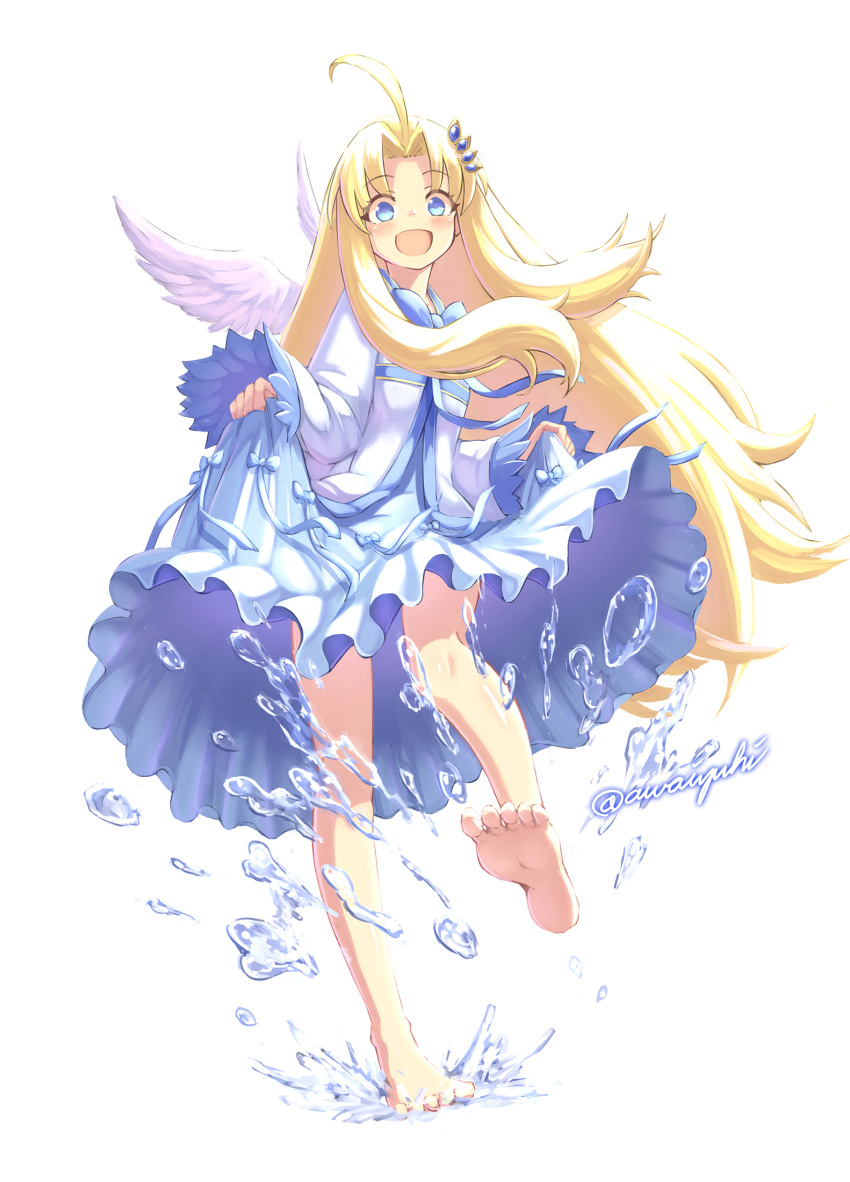 1girl :d ahoge awaiyuhi barefoot blonde_hair blue_bow blue_dress blue_eyes blush bow bowtie clothes_lift commentary_request dress feathered_wings filo_(tate_no_yuusha_no_nariagari) full_body hair_ornament highres long_hair long_sleeves looking_at_viewer open_mouth simple_background skirt skirt_lift smile solo splashing standing standing_on_one_leg tate_no_yuusha_no_nariagari water white_background white_dress white_wings wing_hair_ornament wings