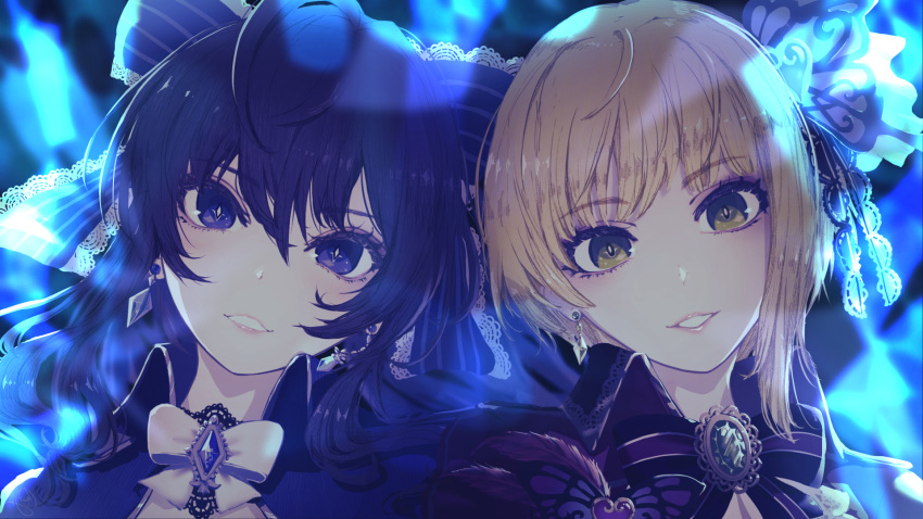 2girls amethyst_(gemstone) blonde_hair bow bowtie bright_pupils brooch butterfly_hair_ornament commentary_request crystal_earrings earrings emerald_(gemstone) gem green_eyes hair_bow hair_ornament heart highres ichinose_shiki idolmaster idolmaster_cinderella_girls jewelry lace-trimmed_bow lazy_lazy_(idolmaster) light long_hair looking_at_viewer minyom miyamoto_frederica multiple_girls parted_lips pink_lips purple_bow purple_eyes purple_hair purple_neckwear short_hair smile striped striped_bow upper_body white_bow white_neckwear