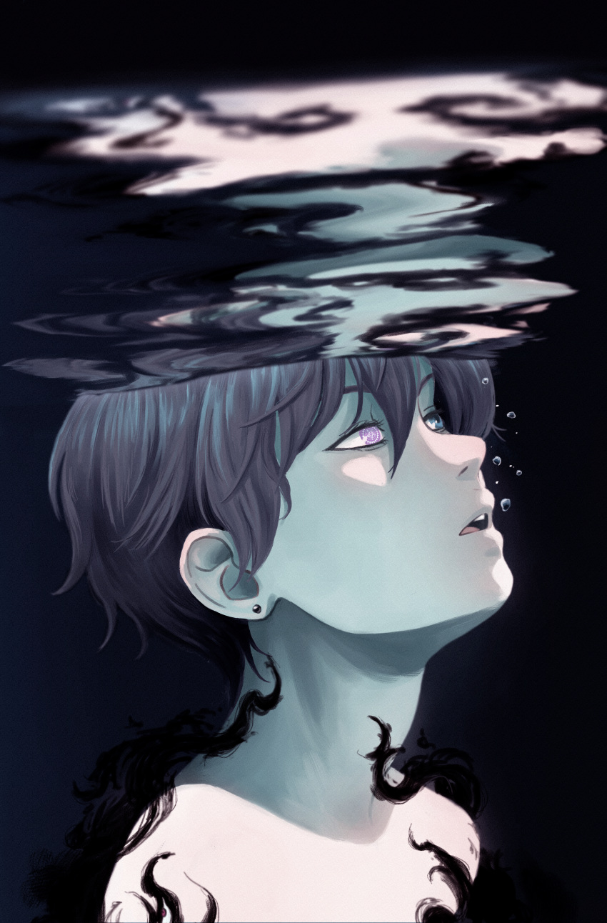 1boy absurdres asphyxiation black_hair blue_eyes ciel_phantomhive dark_background drowning earrings heterochromia highres huge_filesize jewelry kuroshitsuji lexical_error male_focus open_mouth purple_eyes solo stud_earrings underwater