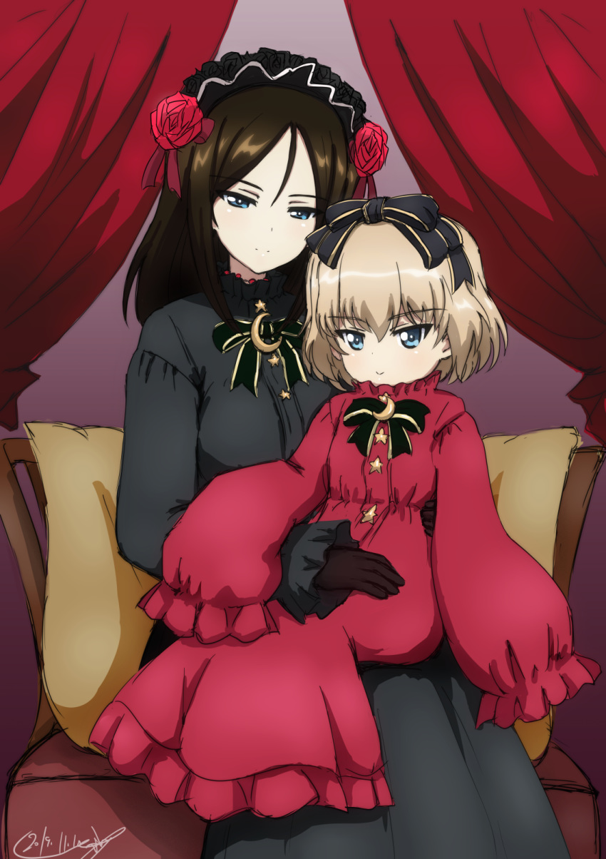 2girls artist_name bangs black_bow black_dress black_gloves black_hair black_hairband black_ribbon blonde_hair blue_eyes bow bukkuri chair closed_mouth commentary_request crescent curtains dated dress eyebrows_visible_through_hair flower girls_und_panzer gloves gothic_lolita hair_flower hair_ornament hair_ribbon hairband half-closed_eyes high_collar highres katyusha lolita_fashion lolita_hairband long_dress long_hair looking_at_viewer multiple_girls nonna partial_commentary pillow red_dress red_flower red_rose ribbon rose short_hair signature sitting sitting_on_lap sitting_on_person sleeves_past_fingers sleeves_past_wrists smile star swept_bangs