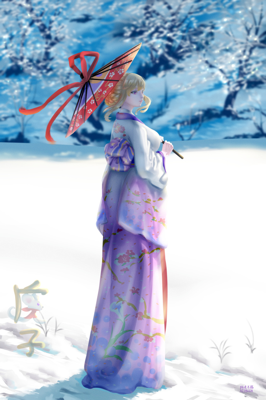 1girl alternate_costume alternate_hairstyle artist_name azibuda backlighting bangs bare_tree blonde_hair blurry blurry_background breasts colored_eyelashes day floral_print gradient_kimono hair_between_eyes hair_bun highres holding holding_umbrella ice japanese_clothes kimono large_breasts large_ribbon looking_afar mouse nature new_year nose oriental_umbrella outdoors parted_lips pink_lips purple_eyes purple_kimono red_ribbon red_umbrella ribbon shiny shiny_hair short_hair short_hair_with_long_locks signature snow snow_print solo sunlight touhou tree umbrella white_kimono wide_sleeves wind yakumo_yukari yin_yang_print