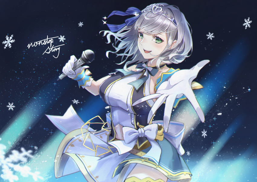 1girl absurdres alternate_costume gloves green_eyes hair_ornament highres holding holding_microphone hololive huge_filesize idol_clothes ioriwu8 microphone open_mouth reaching_out shirogane_noel snowflakes solo sweat upper_teeth virtual_youtuber white_gloves white_hair