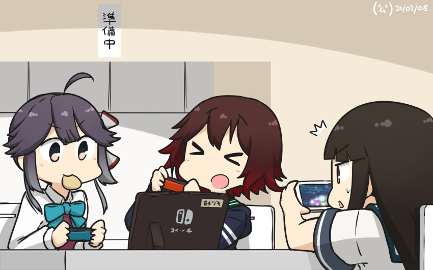 /\/\/\ 3girls ahoge bangs black_hair blue_sailor_collar blunt_bangs brown_eyes brown_hair cellphone closed_eyes commentary_request cookie crescent crescent_moon_pin dated dress food gradient_hair green_sailor_collar hair_ribbon halterneck hamu_koutarou hatsuyuki_(kantai_collection) hayanami_(kantai_collection) highres hime_cut jacket joy-con kantai_collection long_hair long_sleeves mouth_hold multicolored_hair multiple_girls mutsuki_(kantai_collection) nintendo_switch phone ponytail purple_dress red_hair remodel_(kantai_collection) ribbon sailor_collar school_uniform serafuku shirt short_hair sidelocks sign table translation_request white_ribbon white_shirt