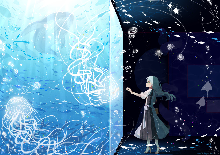 1girl absurdres air_bubble aquarium artist_name bag bubble dress fish full_body guitaro_(yabasaki_taro) handbag high_heels highres indoors jellyfish long_hair manta_ray original profile scenery school_of_fish standing whale white_hair