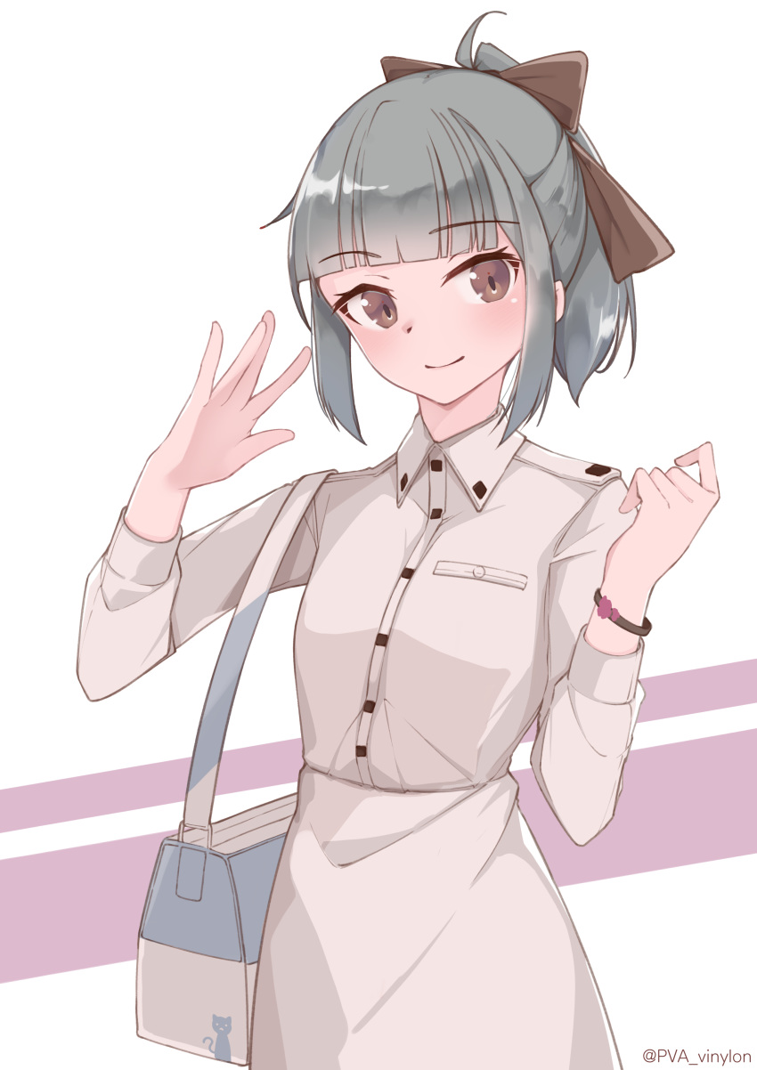 1girl absurdres ahoge akashi_(kantai_collection) akashi_(kantai_collection)_(cosplay) alternate_costume bag bangs bow bracelet casual collared_shirt commentary_request cosplay eyebrows_visible_through_hair grey_eyes grey_hair hair_bow highres jewelry kantai_collection long_sleeves looking_at_viewer medium_hair ponytail shirt shoulder_bag sidelocks smile solo twitter_username upper_body uut yuubari_(kantai_collection)