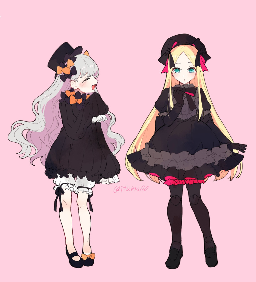 2girls abigail_williams_(fate/grand_order) abigail_williams_(fate/grand_order)_(cosplay) aqua_eyes bangs beret black_bow black_dress black_footwear black_gloves black_headwear blonde_hair blush bow breasts closed_eyes cosplay costume_switch doll_joints dress fate/extra fate/grand_order fate_(series) forehead frills gloves hair_bow hat highres joints long_hair long_sleeves looking_at_viewer multiple_bows multiple_girls nursery_rhyme_(fate/extra) nursery_rhyme_(fate/extra)_(cosplay) open_mouth orange_bow parted_bangs pink_background pink_bloomers ribbed_dress silver_hair simple_background sleeves_past_fingers sleeves_past_wrists small_breasts smile white_bloomers zarame0