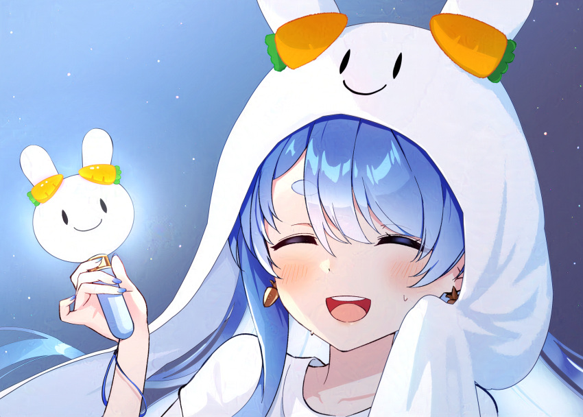 1girl blue_hair blue_nails carrot carrot_earrings close-up closed_eyes collarbone don-chan_(usada_pekora) earrings food-themed_earrings highres holding hololive jewelry long_hair open_mouth shirt short_eyebrows smile solo sweat teeth uni_(maru231) upper_teeth_only usada_pekora virtual_youtuber white_hood white_shirt