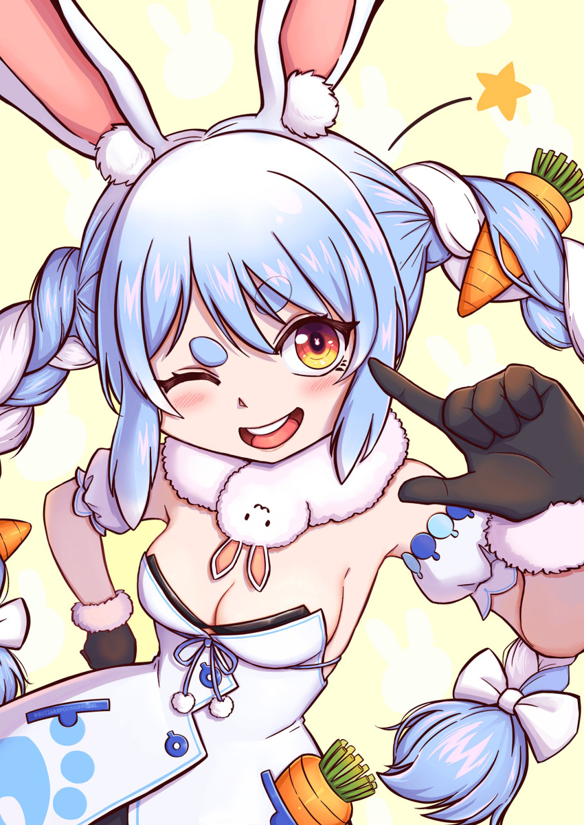 1girl animal_ears black_gloves blue_hair bow braid breasts butter_spoon carrot_hair_ornament cleavage detached_sleeves don-chan_(usada_pekora) dress food-themed_hair_ornament fur-trimmed_gloves fur_trim gloves hair_bow hair_ornament hand_on_own_hip highres hololive long_hair medium_breasts multicolored_hair one_eye_closed open_mouth orange_eyes rabbit-shaped_pupils rabbit_ears rabbit_girl raised_eyebrow round_teeth smile solo star_(symbol) strapless strapless_dress symbol-shaped_pupils teeth thick_eyebrows twin_braids two-tone_hair upper_body usada_pekora virtual_youtuber white_dress white_hair