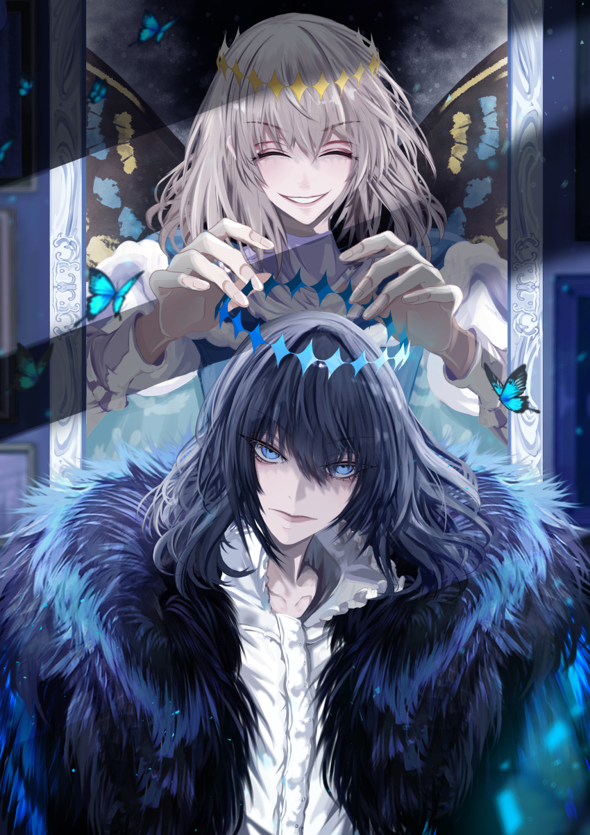 absurdres antinese arthropod_boy black_hair blue_eyes bug butterfly_wings cape cloak collared_shirt crown diamond_hairband dragonfly_wings dual_persona fate/grand_order fate_(series) fur-trimmed_cape fur-trimmed_cloak fur_trim grey_hair highres insect_wings long_sleeves looking_at_viewer male_focus medium_hair oberon_(fate) oberon_(third_ascension)_(fate) official_alternate_hair_color shirt smile upper_body white_shirt wings