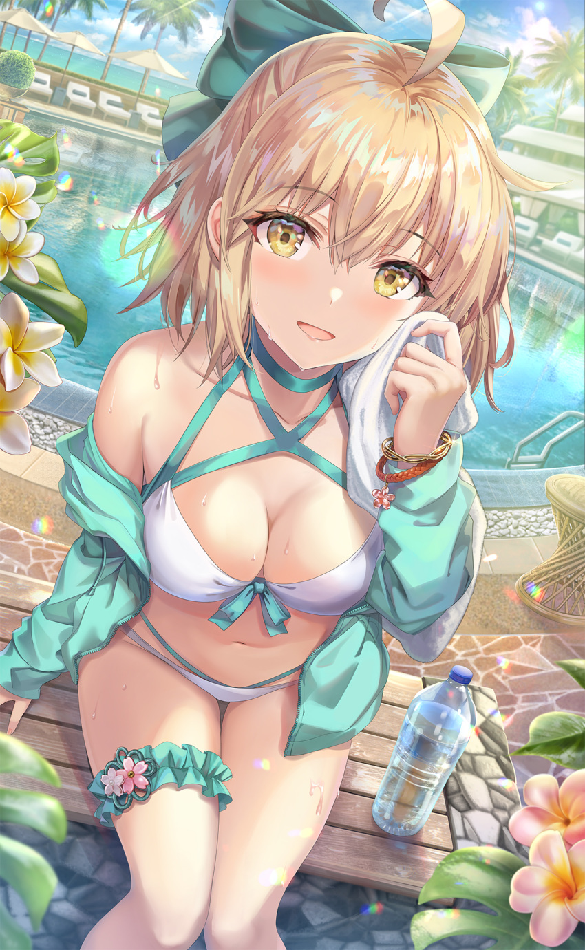 1girl ahoge aqua_bow aqua_jacket bangs bare_shoulders bikini blonde_hair blue_sky blush bottle bow bracelet breasts cleavage collarbone drawstring fate/grand_order fate_(series) flower hair_between_eyes hair_bow highleg highleg_bikini highres jacket jewelry large_breasts leg_garter looking_at_viewer multi-strapped_bikini navel off_shoulder okita_souji_(fate)_(all) okita_souji_(swimsuit_assassin)_(fate) open_clothes open_jacket open_mouth palm_tree pool short_hair sitting sky smile swimsuit thighs torino_akua tree water_bottle white_bikini yellow_eyes