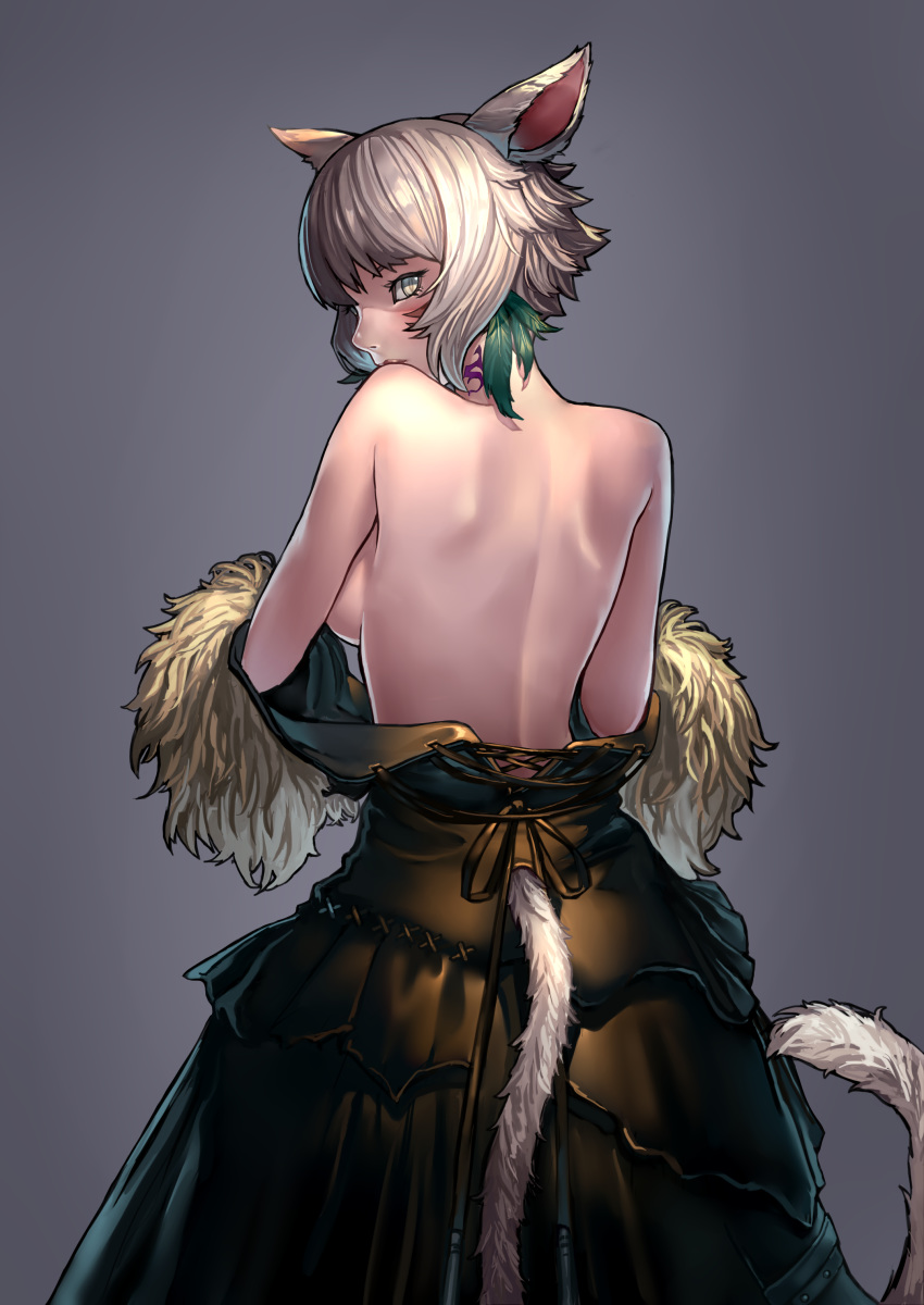 1girl absurdres animal_ears back bangs bare_back black_dress blue_eyes blush breasts cat_ears cat_girl cat_tail dark_skin dress dress_pull facial_mark feathers final_fantasy final_fantasy_xiv from_behind grey_background hair_feathers highres hyuu_(sing-dog) looking_at_viewer looking_back medium_breasts miqo'te short_hair sideboob solo tail white_eyes white_hair y'shtola_rhul