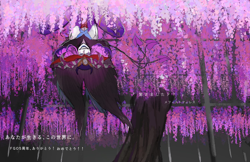 1boy argyle argyle_legwear blue_eyes blue_lipstick cape center_opening cherry_blossoms commentary_request curly_hair dimple elbow_gloves fate/grand_order fate_(series) fur-trimmed_cape fur_collar fur_trim gloves grey_background grin happy hat headpiece highres horns in_tree lipstick makeup male_focus medium_hair mephistopheles_(fate/grand_order) multicolored multicolored_eyes multiple_tails pantyhose purple_eyes purple_hair sitting sitting_in_tree smile solo tail teardrop thick_eyebrows translation_request tree tree_branch unzipped upside-down white_skin wkt_uraa