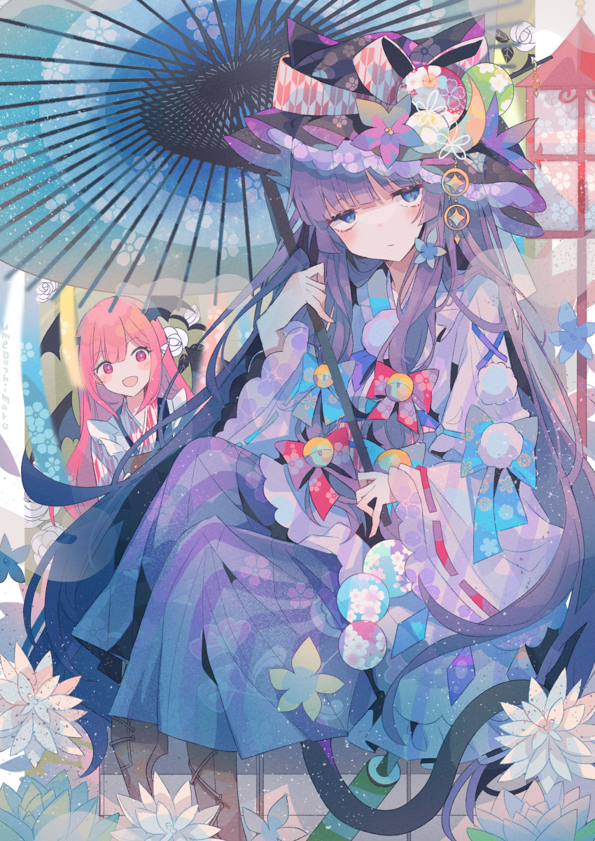 2girls absurdres alternate_costume bangs black_wings blue_bow blue_eyes blunt_bangs bow crescent demon_wings floral_print flower hat hat_flower headphones highres holding holding_umbrella huge_filesize japanese_clothes kimono koakuma lantern long_hair looking_at_viewer multiple_girls oriental_umbrella patchouli_knowledge pointy_ears purple_hair purple_headwear purple_kimono red_bow red_eyes red_hair sitting smile striped touhou umbrella umemaro_(siona0908) very_long_hair white_flower wings