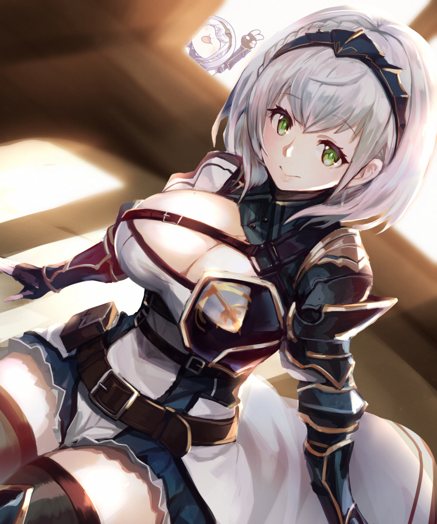 1girl 2girls arm_guards belt breasts chibi cleavage cleavage_cutout commentary_request eyebrows_visible_through_hair fingerless_gloves gloves green_eyes hairband highres hololive large_breasts looking_at_viewer multiple_belts multiple_girls shirogane_noel short_hair silver_hair sitting skirt smile solo thighhighs thighs tomoyohi upper_body v virtual_youtuber window