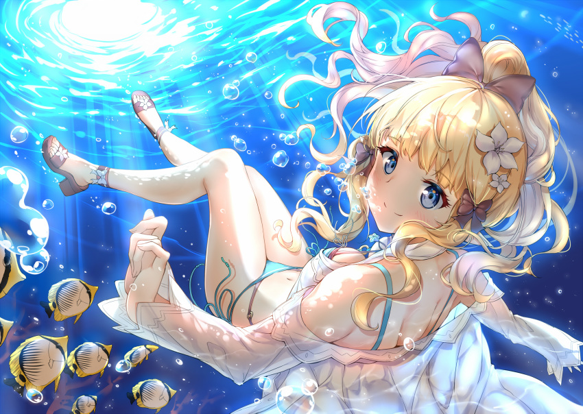 1girl air_bubble alternate_costume bangs bikini black_bow blonde_hair blue_eyes blush bow breasts bubble elf eyebrows_visible_through_hair fish flower from_behind hair_bow hair_flower hair_ornament highres large_breasts long_hair looking_at_viewer ocean outdoors pointy_ears ponytail princess_connect! princess_connect!_re:dive sandals saren_(princess_connect!) sidelocks smile solo swimsuit thighs underwater water xin_(zinc)