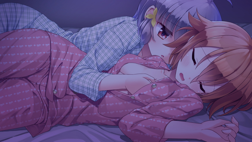 aragaki_akira bed blush breast_grab game_cg gray_hair hiraoka_mutsuki kamitsure_~7_no_nijou_fushigi~ mizuki_kotora night orange_hair red_eyes short_hair yuri