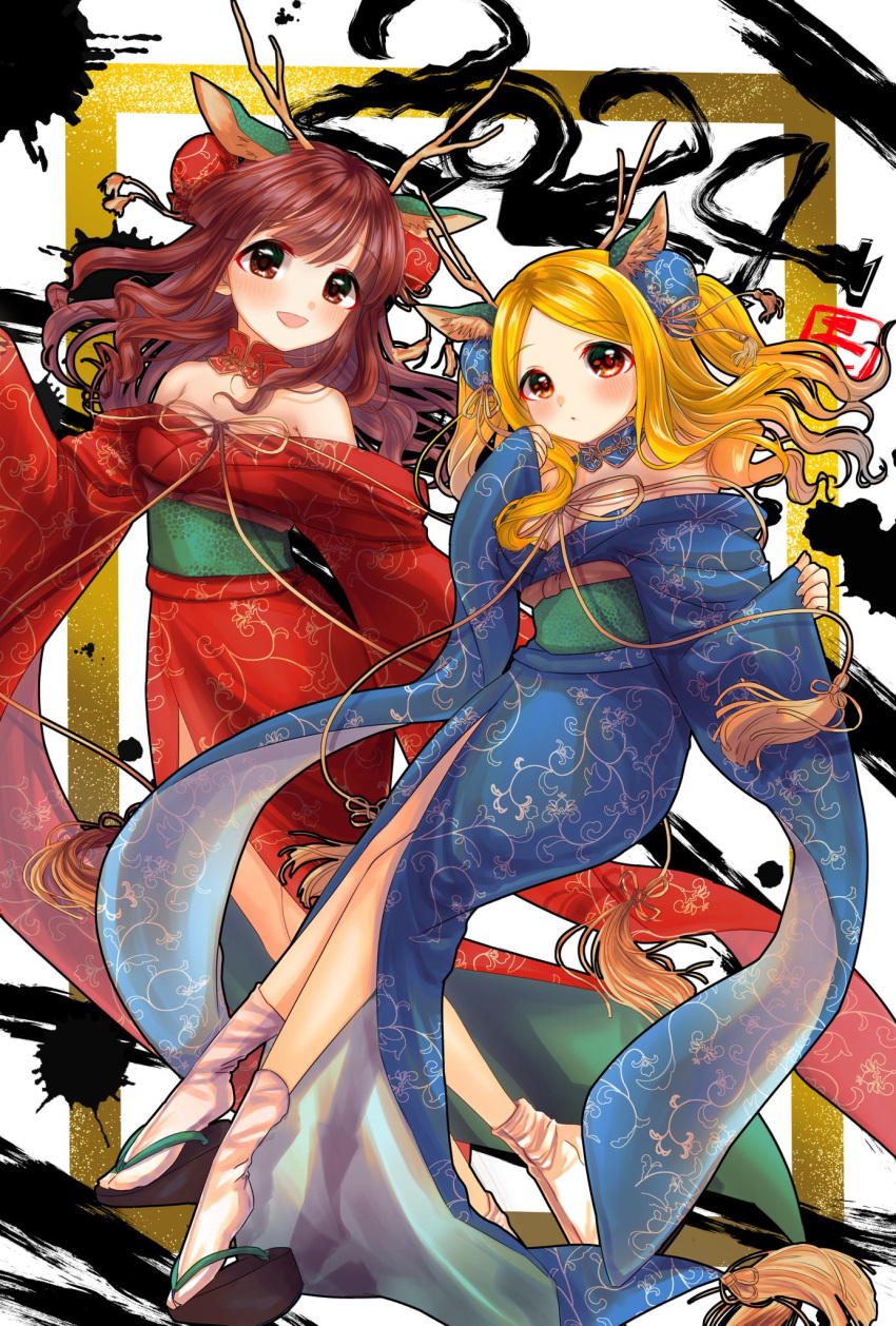 2024 2girls bare_shoulders blonde_hair blue_kimono blush brown_eyes brown_hair bun_cover chinese_zodiac commentary_request detached_collar double_bun dragon_ears dragon_horns hair_bun highres horns idolmaster idolmaster_cinderella_girls japanese_clothes kimono long_hair looking_at_viewer mochizuki_hijiri motu7be1024 multiple_girls new_year obi off_shoulder ogata_chieri okobo parted_bangs red_kimono sandals sash smile tabi tassel wavy_hair year_of_the_dragon