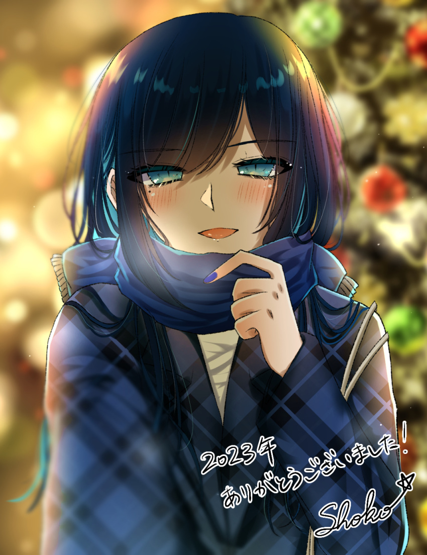 1girl ado_(utaite) artist_name blue_eyes blue_hair blue_nails blue_scarf blurry blurry_background blush chando_(ado) cloud_nine_inc colored_inner_hair commentary_request dark_blue_hair highres long_hair looking_at_viewer mole mole_under_eye multicolored_hair nail_polish open_mouth scarf shoko_(gs_music11) sidelocks solo translation_request two-tone_hair upper_body utaite