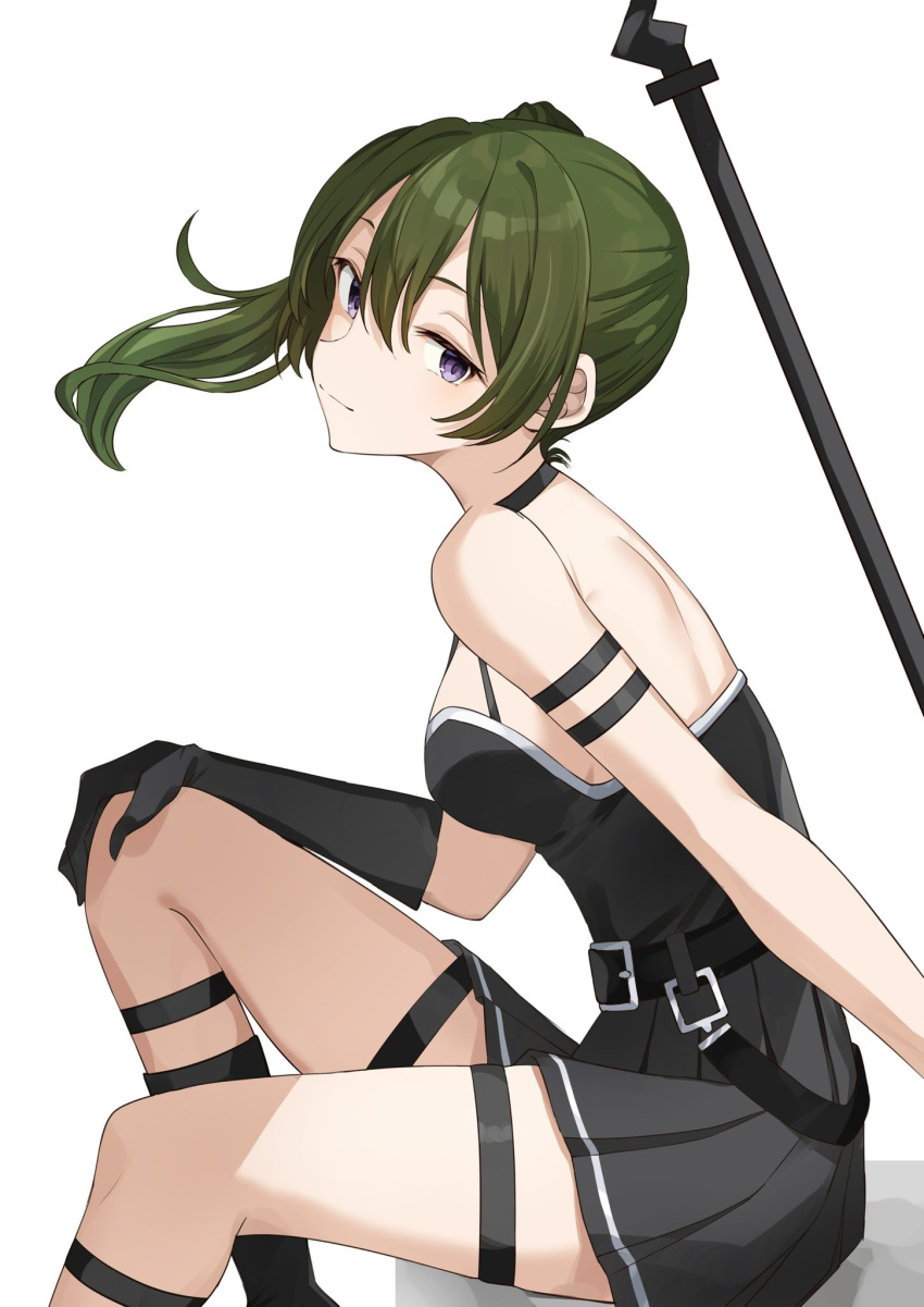 1girl arm_strap armlet bare_shoulders bell belt black_belt black_dress black_gloves breasts choker closed_mouth commentary_request dress elbow_gloves gloves green_hair hair_between_eyes highres kanaria_hisagi long_hair looking_at_viewer looking_to_the_side medium_breasts neck_bell purple_eyes side_ponytail simple_background single_glove sitting smile solo sousou_no_frieren thigh_strap ubel_(sousou_no_frieren) white_background