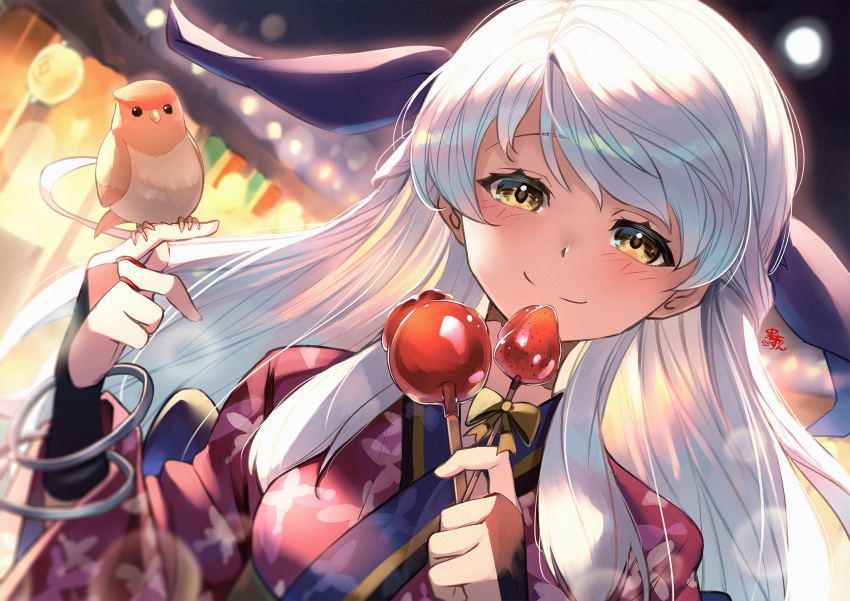 1girl animal_on_shoulder animal_print bird bird_on_shoulder bracelet butterfly_print candy_apple closed_mouth fire_emblem fire_emblem:_radiant_dawn fire_emblem_heroes food highres holding japanese_clothes jewelry kimono long_hair micaiah_(fire_emblem) nakabayashi_zun silver_hair smile solo upper_body yellow_eyes yukata yune_(fire_emblem)