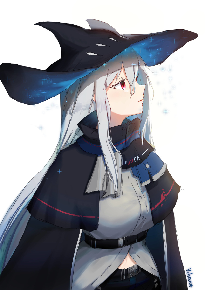 1girl absurdres arknights artist_name ascot bangs belt black_headwear black_neckwear black_pants black_shirt black_sleeves breasts commentary eyebrows_visible_through_hair grey_jacket hair_between_eyes hat highres jacket long_hair long_sleeves looking_to_the_side medium_breasts pants red_eyes shirt silver_hair simple_background skadi_(arknights) sleeveless sleeveless_shirt solo upper_body vchan very_long_hair white_background