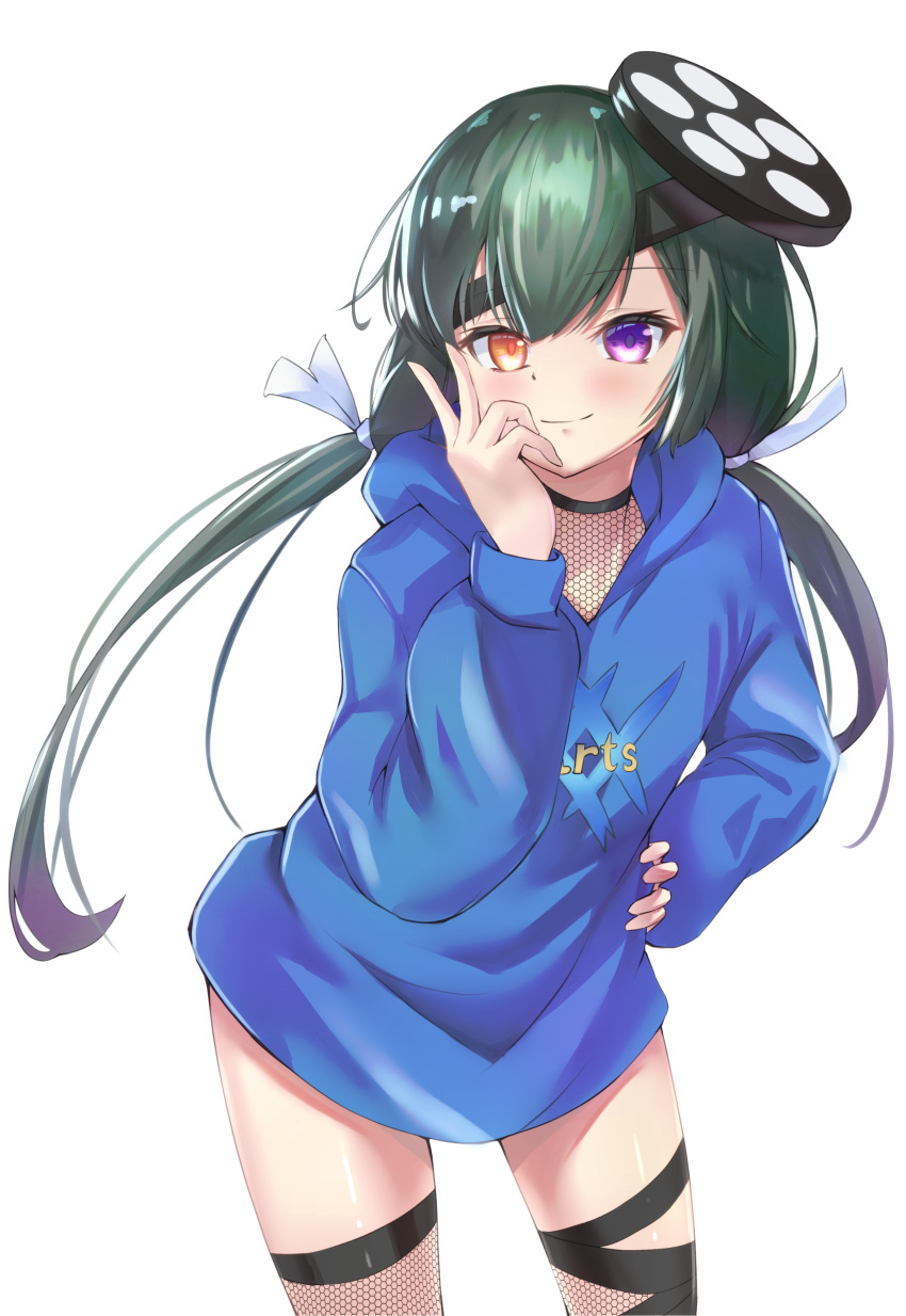 1girl absurdres arts_shirt bangs black_hair blue_sweater blush breasts closed_mouth eyepatch fate/grand_order fate_(series) fishnets heterochromia highres hood hooded_sweater long_hair long_sleeves looking_at_viewer mochizuki_chiyome_(fate/grand_order) orange_eyes purple_eyes ribbon simple_background small_breasts smile sweater thighs twintails v very_long_hair white_background white_ribbon yahan_(mctr5253)