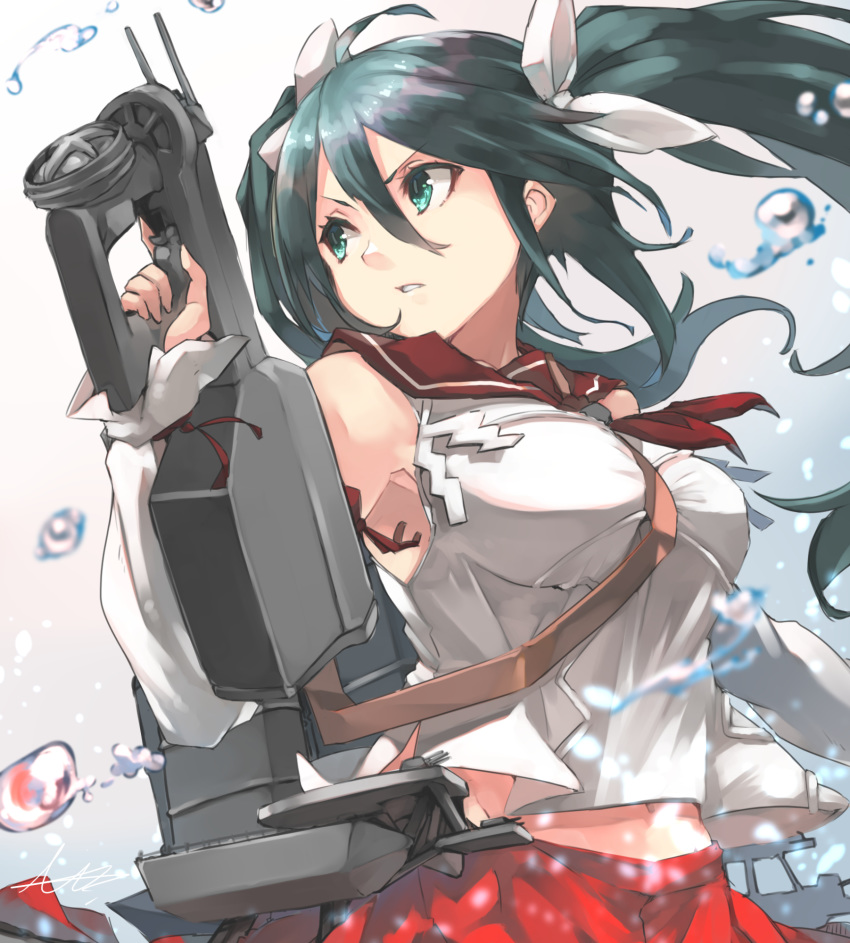 1girl aa_gun adapted_turret armpits between_breasts bow breasts bullpup crop_top detached_sleeves gradient gradient_background green_eyes green_hair gun hair_between_eyes hair_bow hand_up highres holding holding_gun holding_weapon isuzu_(kantai_collection) kantai_collection long_hair looking_back looking_to_the_side medium_breasts navel neckerchief parted_lips red_skirt rigging sailor_collar shide shirt signature skirt sleeveless sleeveless_shirt solo splashing strap_between_breasts sunday_aki trigger_discipline twintails upper_body very_long_hair water_drop weapon white_bow