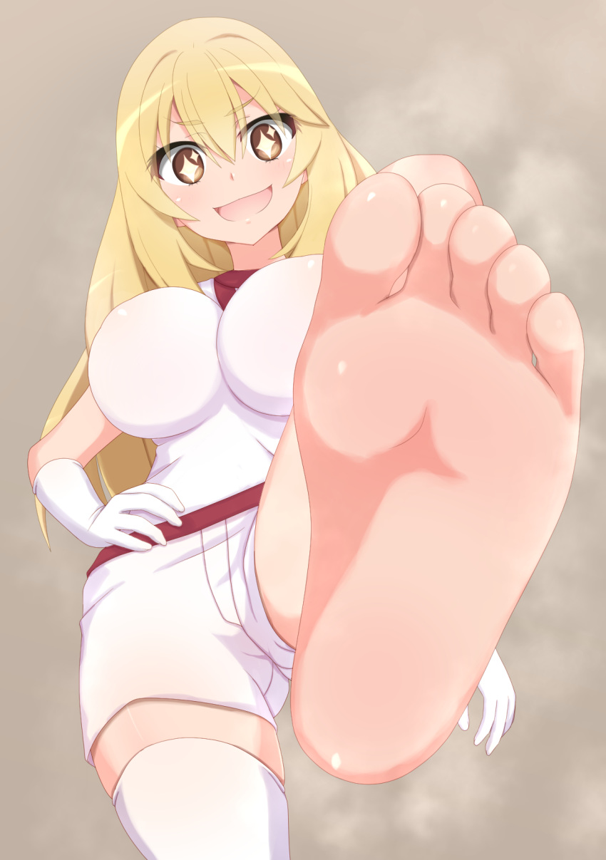 +_+ 1girl bare_legs barefoot blonde_hair breasts elbow_gloves feet gloves highres large_breasts long_hair looking_at_viewer no_shoes open_mouth pov_feet shokuhou_misaki smile soles symbol-shaped_pupils to_aru_kagaku_no_railgun to_aru_majutsu_no_index toes unikurage white_gloves yellow_eyes