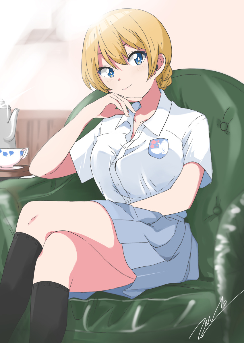 1girl absurdres armchair artist_name bangs black_legwear black_neckwear blue_eyes blue_skirt braid chair chin_grab closed_mouth commentary commission crossed_legs cup darjeeling_(girls_und_panzer) dress_shirt emblem girls_und_panzer highres indoors kneehighs looking_at_viewer miniskirt necktie pleated_skirt saucer school_uniform shirt short_hair signature sitting skeb_commission skirt smile solo st._gloriana's_(emblem) st._gloriana's_school_uniform summer_uniform teacup teapot tied_hair white_shirt wing_collar zono_(inokura_syuzo029)