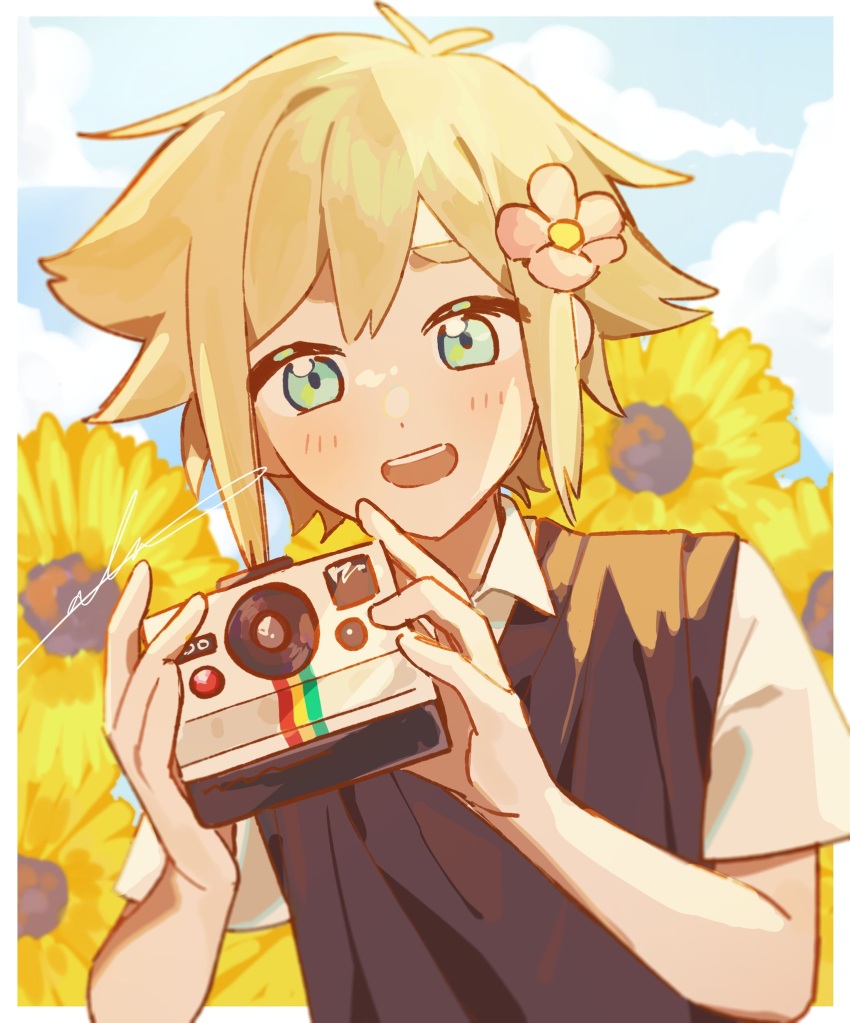 1boy aini_uoi basil_(faraway)_(omori) basil_(omori) black_sweater_vest blonde_hair blue_eyes blush camera collared_shirt flower hair_flower hair_ornament highres holding holding_camera looking_at_viewer omori open_mouth shirt short_hair short_sleeves smile solo sunflower sweater_vest teeth upper_teeth_only white_shirt