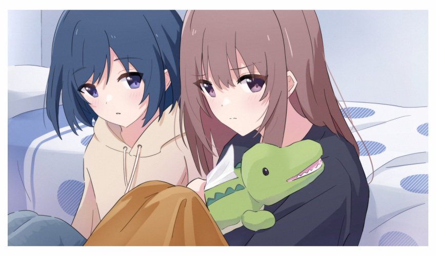 2girls bed black_shirt blue_eyes blue_hair blush brown_hair brown_hoodie closed_mouth commentary_request drawstring highres hood hoodie indoors long_hair looking_at_viewer miyagi_shiori multiple_girls novi_visual parted_lips purple_eyes sendai_hazuki shirt shuuniichido_classmate_wo_kau_hanashi sitting stuffed_animal stuffed_crocodile stuffed_toy