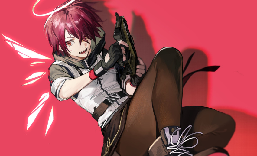1girl arknights black_gloves blunt_bangs bokyo commentary detached_wings exusiai_(arknights) gloves gun hair_over_one_eye highres holding holding_gun holding_weapon open_mouth orange_eyes red_background red_hair shoes short_hair short_sleeves simple_background solo submachine_gun weapon wings