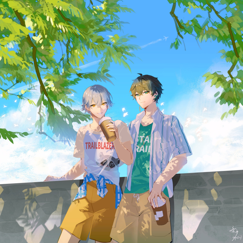 2boys absurdres ahoge alternate_costume animal_print aqua_eyes aqua_shirt bird black_hair blue_sky cable caelus_(honkai:_star_rail) closed_mouth clothes_writing cloud cloud_print cloudy_sky collarbone collared_shirt constellation_print crossed_bangs cup dan_heng_(honkai:_star_rail) day disposable_cup earrings eyeshadow fingernails grey_hair hair_between_eyes hand_around_waist hand_up highres holding holding_cup honkai:_star_rail honkai_(series) jewelry leaf looking_at_viewer makeup male_focus multiple_boys open_clothes open_shirt outdoors plaid plaid_shirt pocket raccoon_print red_eyeshadow ribbon sang_sha shirt short_hair short_sleeves shorts single_earring sky smile standing striped_clothes striped_shirt summer t-shirt teeth tied_shirt trailblazer_(honkai:_star_rail) tree white_ribbon white_shirt wing_collar yellow_eyes yellow_shorts