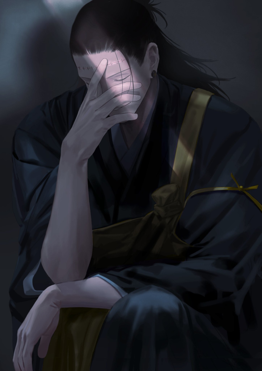 1boy black_hair black_kimono closed_eyes cowboy_shot ear_piercing forehead_scar getou_suguru grey_background hair_pulled_back hair_strand hand_on_own_face hand_up highres japanese_clothes jujutsu_kaisen kimono kuro_(grf) long_hair male_focus piercing sitting solo wide_sleeves