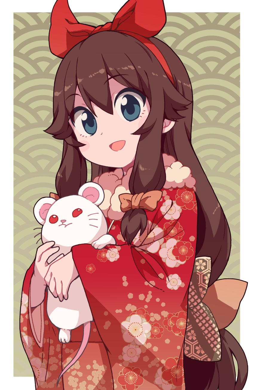 1girl absurdres blue_eyes blush bow brown_hair chinese_zodiac eyebrows_visible_through_hair hair_bow hairband highres japanese_clothes kimono long_hair looking_at_viewer nazonazo_(nazonazot) open_mouth original rat red_bow smile solo very_long_hair year_of_the_rat