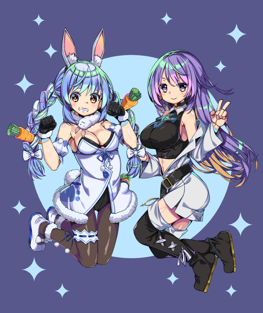 2girls animal_ear_fluff animal_ears bangs bare_shoulders belt black_footwear black_gloves black_legwear black_leotard black_shirt blonde_hair blue_background blue_hair boots bow braid breasts bunny_ears bunny_tail carrot carrot_hair_ornament chai_mao cleavage coat commentary crop_top english_commentary extra_ears fold-over_boots food food_themed_hair_ornament fur_trim gloves gradient_hair grin hair_ornament highres hololive jacket large_breasts leotard long_hair looking_at_viewer moona_hoshinova multicolored_hair multiple_girls orange_eyes pantyhose paw_pose pom_pom_(clothes) purple_background purple_eyes purple_hair rabbit_girl shirt sideboob simple_background sleeveless smile sparkle sparkle_background strapless tail taut_clothes taut_shirt teeth thick_eyebrows thigh_boots thighhighs twin_braids two-tone_hair usada_pekora v very_long_hair virtual_youtuber white_bow white_coat white_footwear white_hair white_jacket