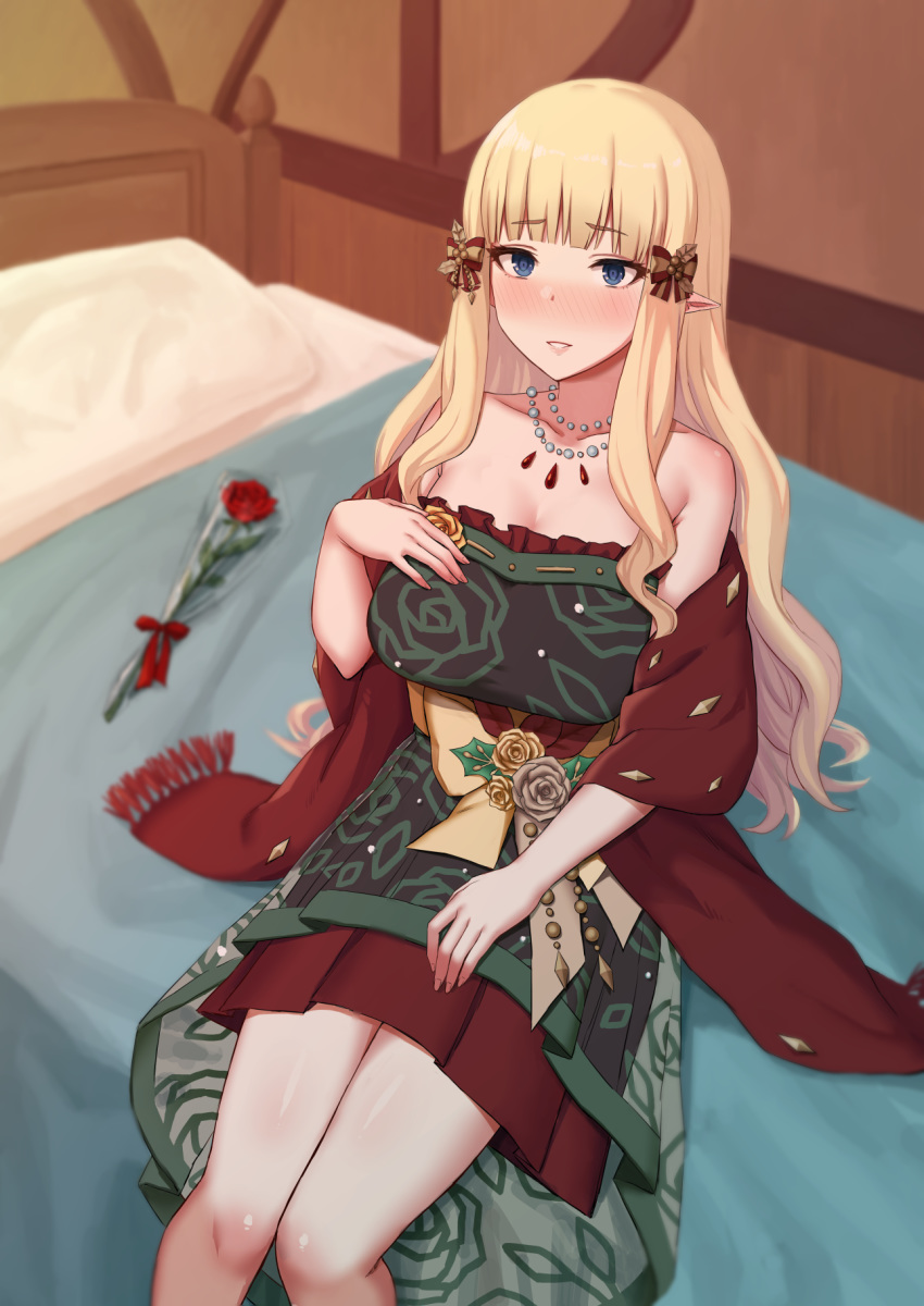 1girl bangs bare_shoulders blonde_hair blue_eyes blush bow breasts cleavage collarbone dress elf eyebrows_visible_through_hair flower go-m green_dress hair_bow hair_ornament highres jewelry large_breasts long_hair long_sleeves looking_at_viewer necklace on_bed pointy_ears princess_connect! princess_connect!_re:dive rose saren_(princess_connect!) sash shawl sidelocks sitting smile solo thighs